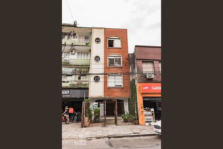 Fachada de apartamento à venda com 1 quarto, 45m² em Azenha, Porto Alegre