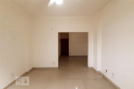 Sala de apartamento para alugar com 1 quarto, 38m² em Cascadura, Rio de Janeiro