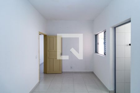Suíte de casa para alugar com 1 quarto, 42m² em Vila Lúcia, São Paulo